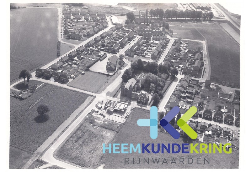 Luchtfoto Spijk omgeving Kerk 1970 Coll. G.B.Janssen